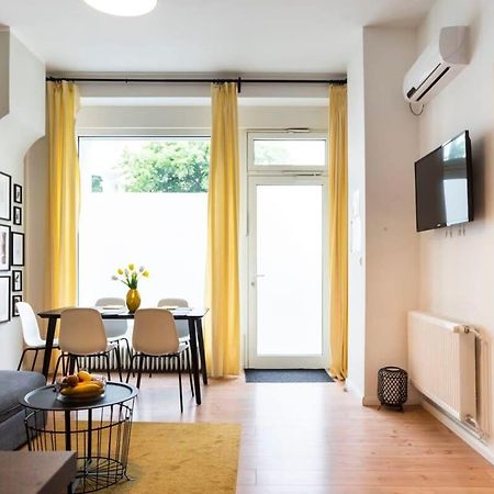 Kudamm Plus Ac Plus Selfcheckin Plus Free Street Parking Berlín Exterior foto